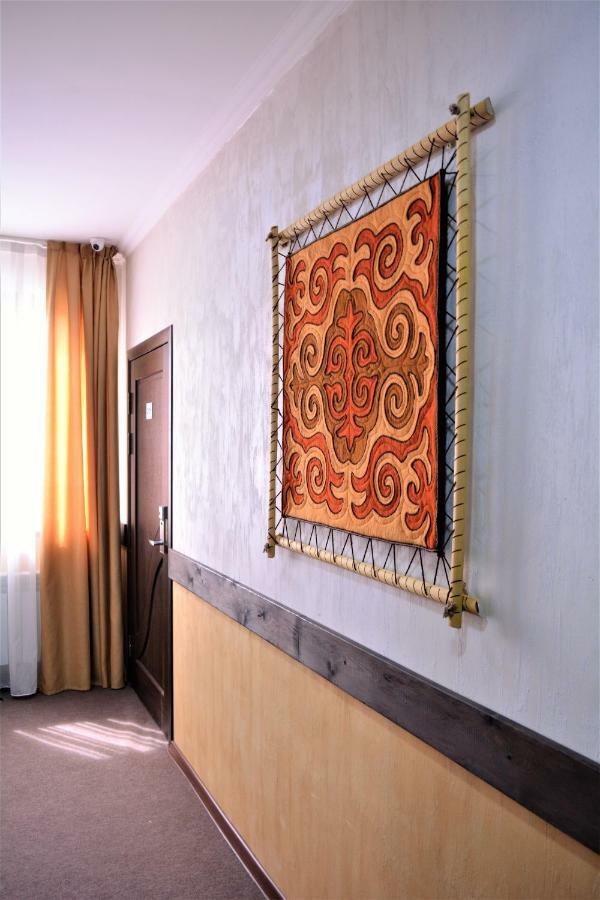 Olive Hotel Bishkek Exterior foto